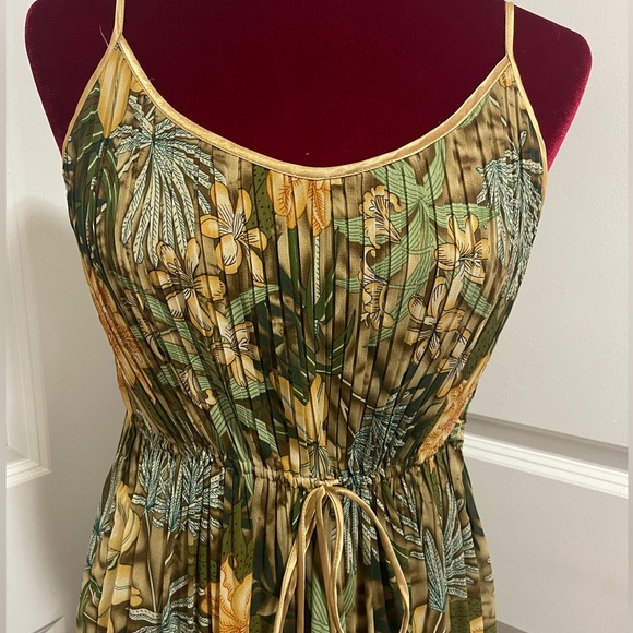 Robbie Bee Tropical Print Pleated Fully Lined Maxi Dress EUC Size 16 - Picture 4 of 11